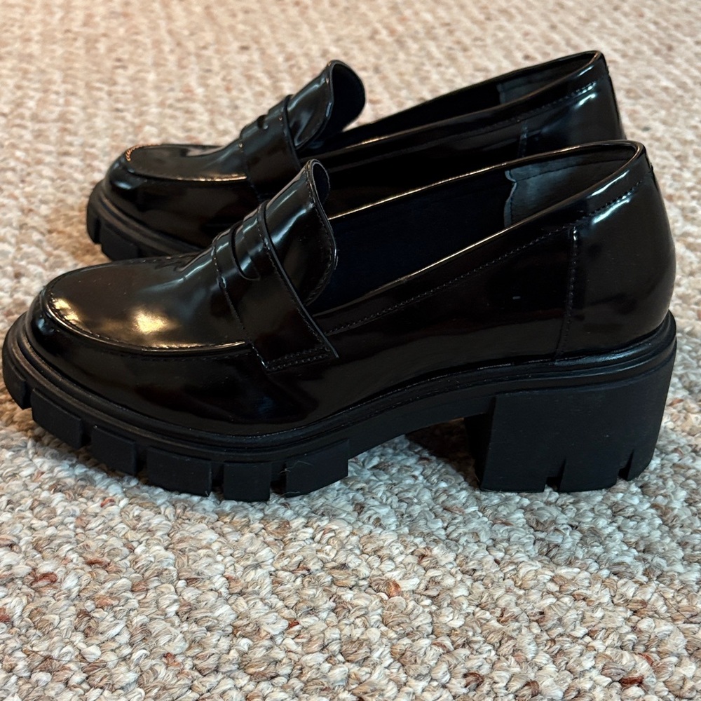 NWOT Black Chunky Loafers Oxfords 7.5